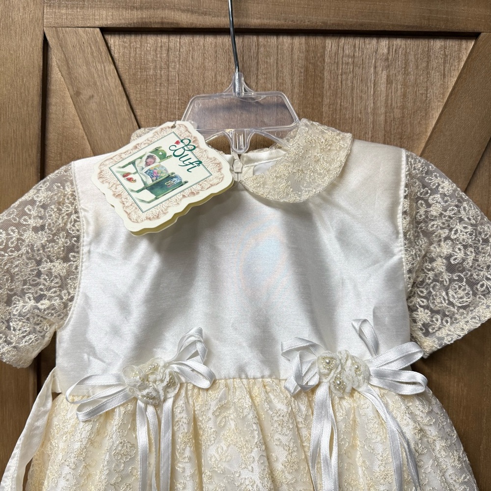 Bufi Made in Italy Vintage Elegant Lace Baby Dress Cream 9 Months NWT